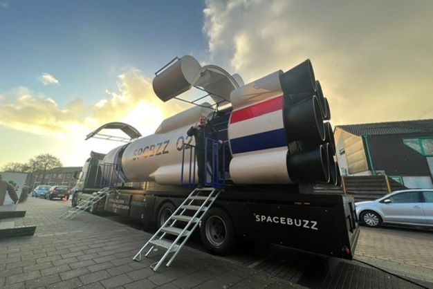 SpaceBuzz lanceert leerlingen van Attendiz de ruimte in